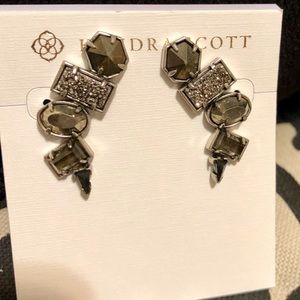 NWT Kendra Scott Frankie Ear Climbers